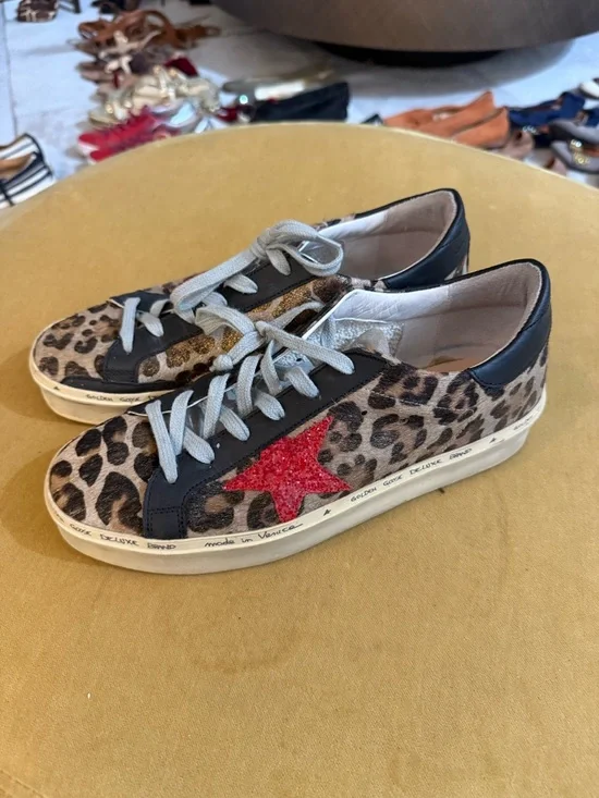 Golden Goose Leopard Print Sneakers with Red Star, Perfect Condition - Picture 2 of 6